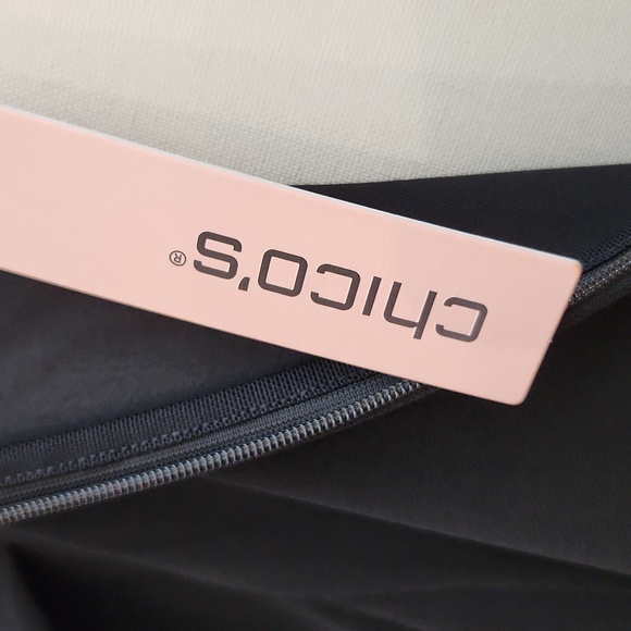 Black Label by Chico's NWT Women's Apllique Top Black Size 18 - Picture 7 of 13